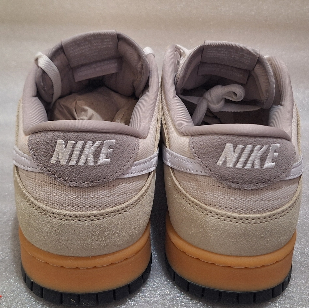 Nike Dunk Low - Picture 4 of 6